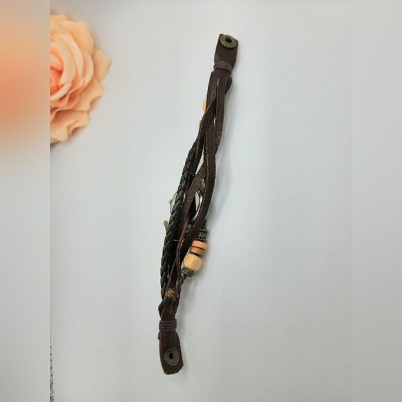 Boho braided leather feather charm wristwatch - Picture 6 of 9